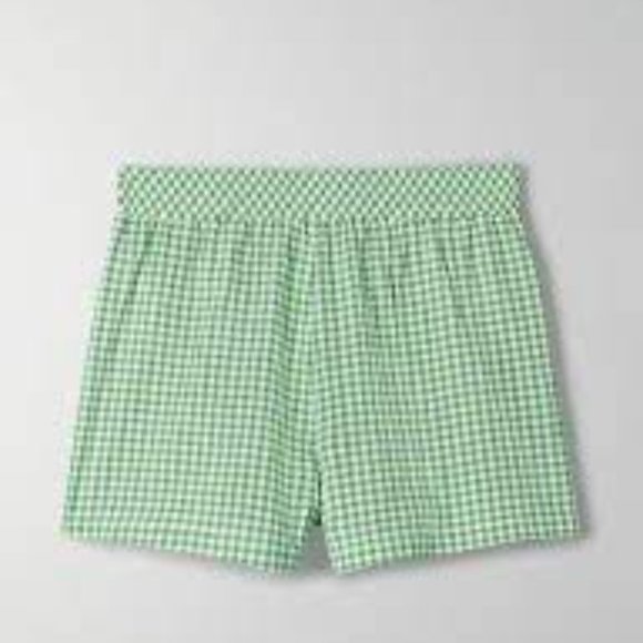 Aritzia "Eliza" shorts in size Medium -NWT - Picture 3 of 6